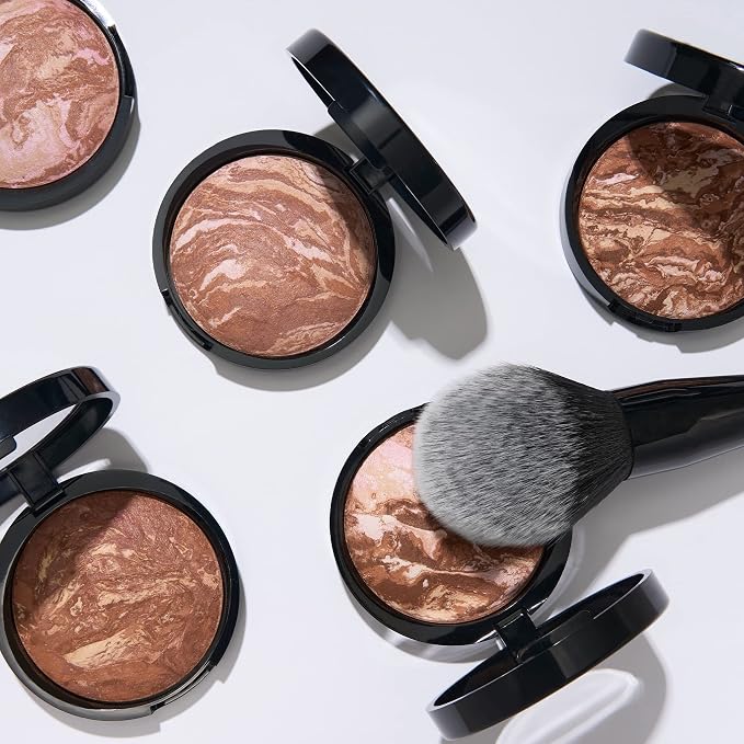 Medium + Classic Bronzer Brush