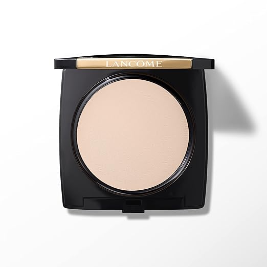 100 Porcelaine Delicate Cool: fair skin tones with cool pink undertones