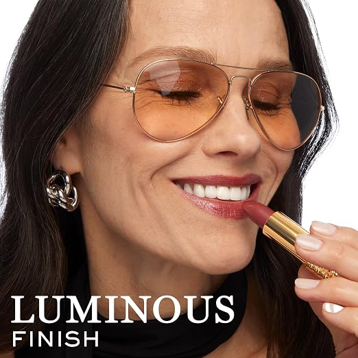148 Bisou Bisou: cool ruby red
